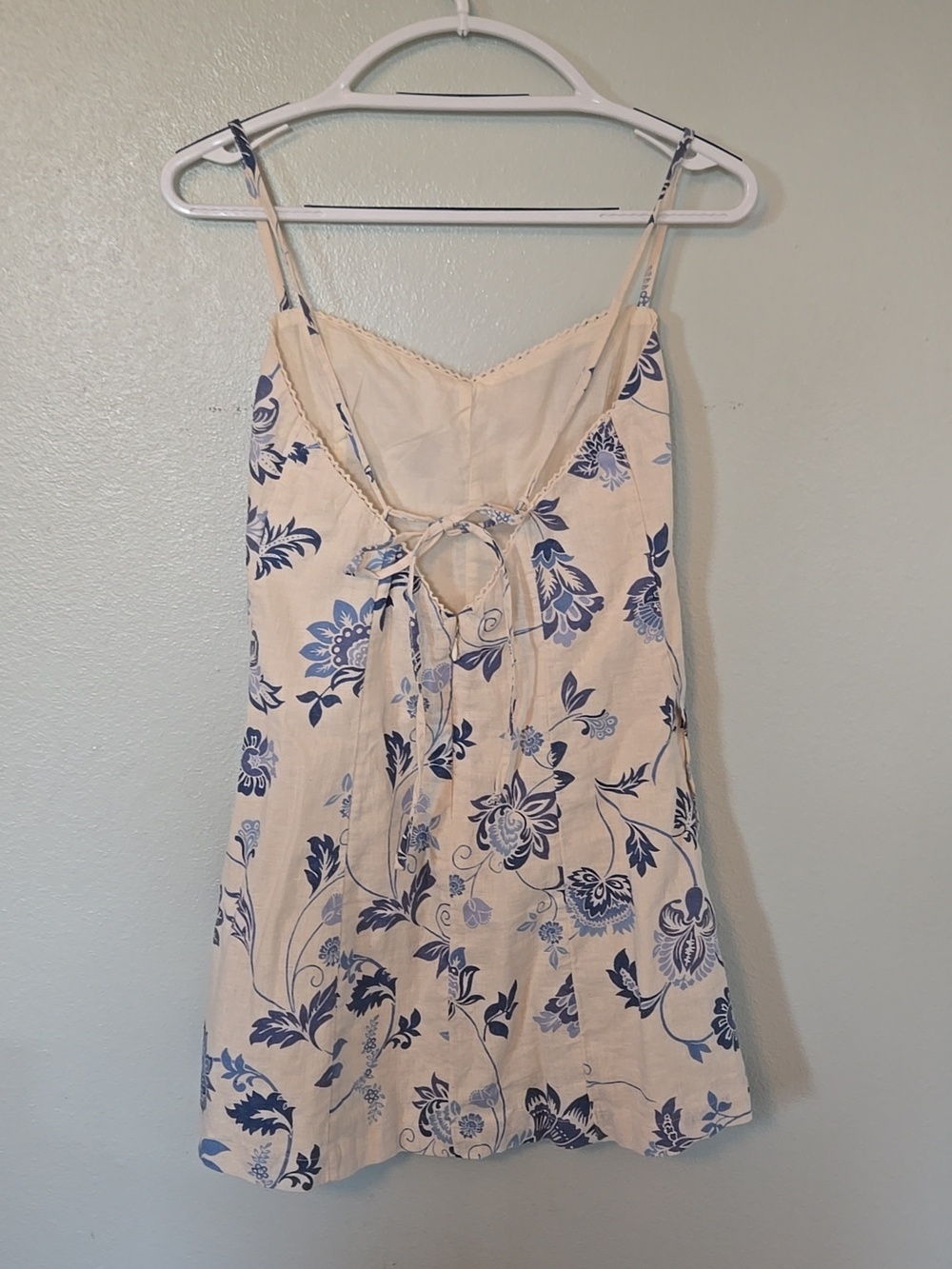 Abercrombie & Fitch | Cream And Blue Floral Linen Blend Mini Dress Size XS - Picture 3 of 10